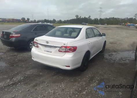 2011 Toyota Corolla Le/S z USA, uszkodzony, nr VIN JTDBU4EE4B9141290